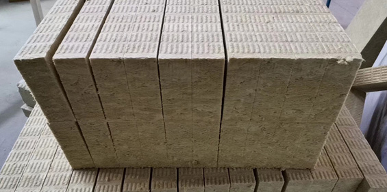 鍋爐/管道保溫巖棉板